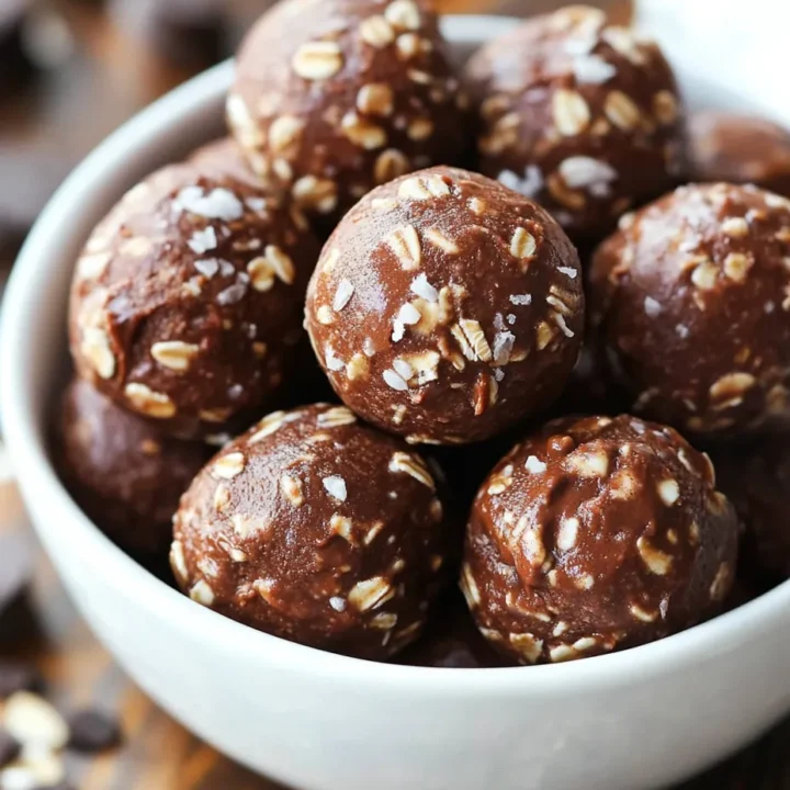 Healthy Chocolate Protein Smoothie Bites