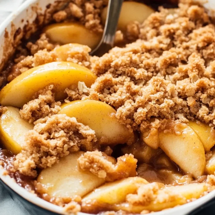 Warm Baked Apple Crumble Dessert