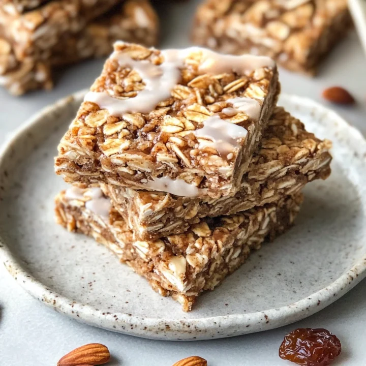 No-Bake Cinnamon Roll Granola Bars