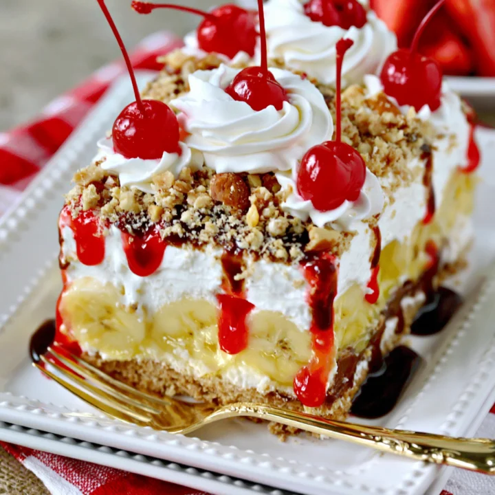 Easy No-Bake Banana Split Cake